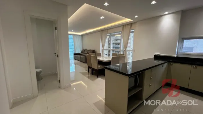 Apartamento em Meia Praia - Itapema