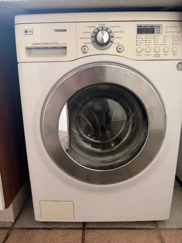 Lava e Seca LG Tromm 8,5kg - Funcionando Perfeitamente