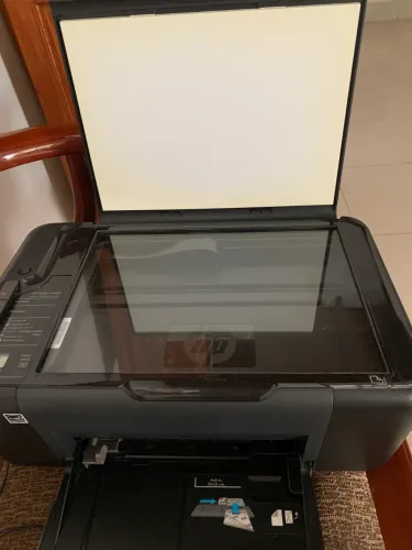 Multifuncional HP deskjet F4480 (está ligando)