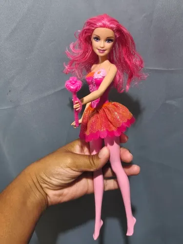 Barbie Fadinha do filme Segredo das fadas (Sem asas)