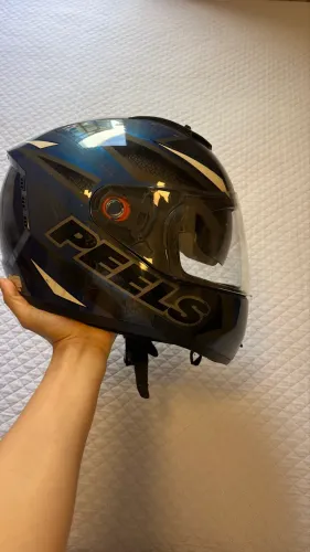 Capacete icon reels