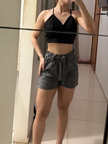 Conjunto cropped e short