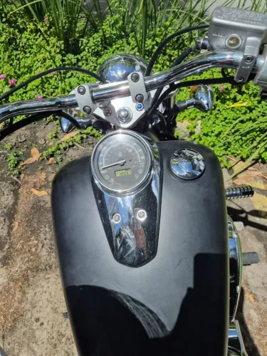 Vendo uma Moto Honda Shadow toda original super conservada