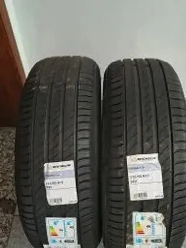 1 PAR DE PNEUS MICHELIN 215/55/R17 PRIMACY 4