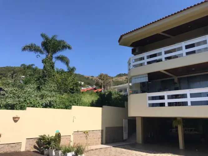 Casa para venda com 350 metros quadrados com 4 quartos em Praia Brava - Florianópolis - SC
