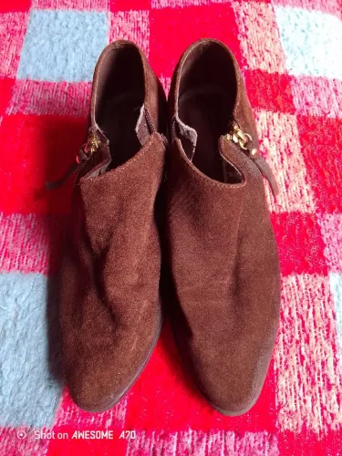 Bota Schutz (38)