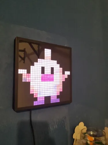 Pixel display
