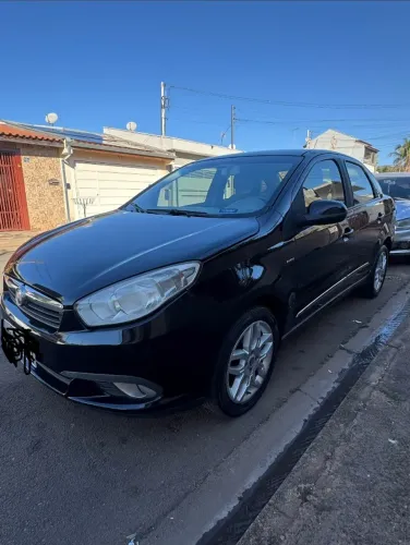Fiat Grand Siena Essence Dual. 1.6 Flex 16V 2013