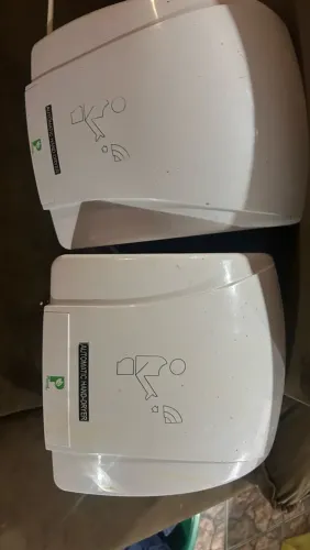 Secador de mão elétrico