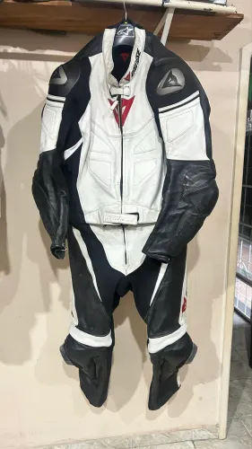 Macacão Dainese avro