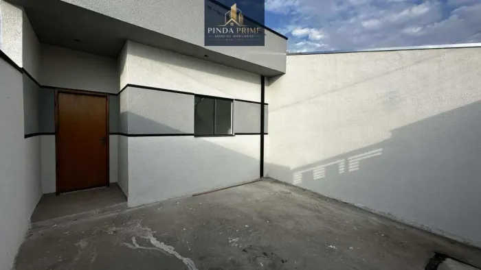 Casa à venda em Pindamonhangaba, Conjunto Habitacional Terra dos Ipês II (Fase II), com 2
