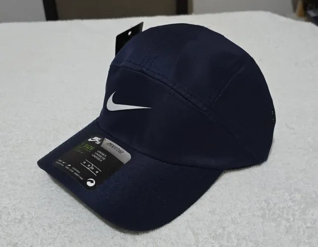 Boné impermeável da Nike 