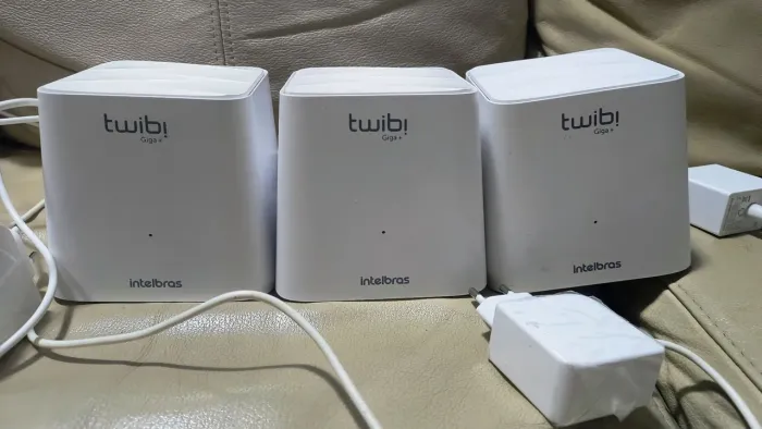 Vendo 3 roteadores twibi giga+ Intelbras