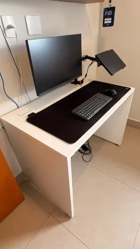 Escrivaninha de trabalho