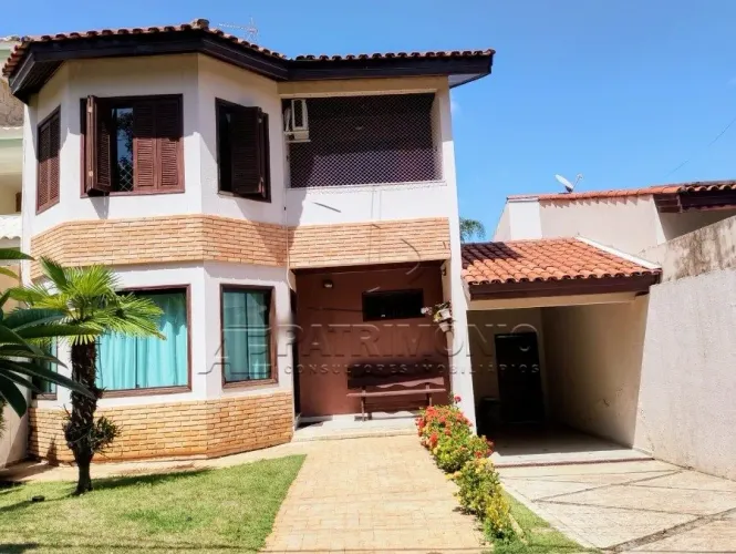 CASA EM CONDOMINIO COM 3 DORMITORIOS, 1 SENDO SUÍTE COM CLOSET E HIDRO