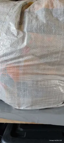 Fardo para brechó tenho 176 peças.