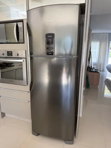 Vende-se geladeira Panasonic 483L