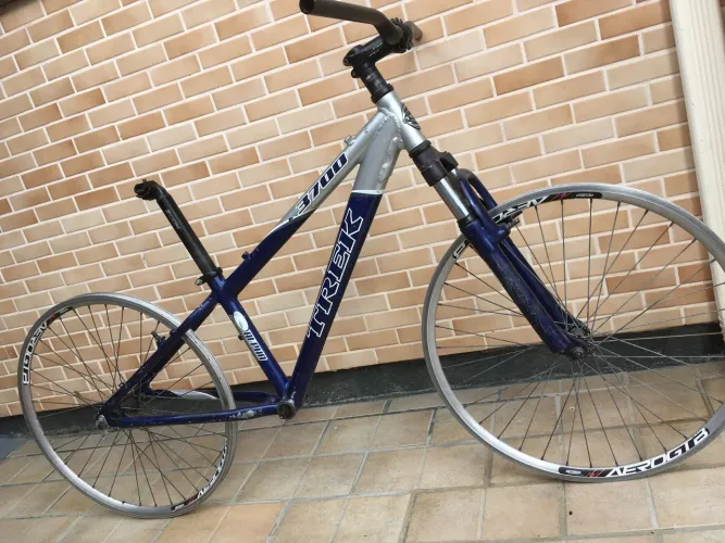 Quadro Scott 3700 13.5? 2013 aro 26?