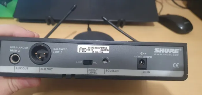 Microfone Shure sm58 UT2 com Receptor e Cabo de Energia Originais