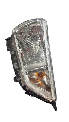 Farol direito Creta ano 2020 .