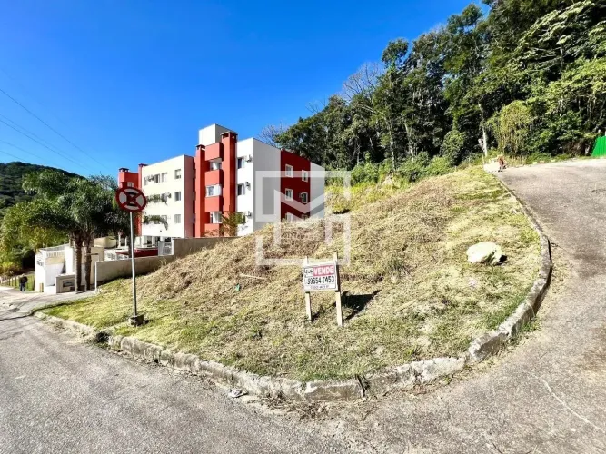 Terreno em Forquilhinhas