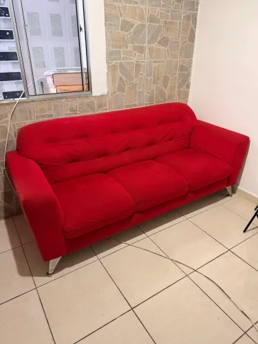 Sofá Vermelho 3 lugares 