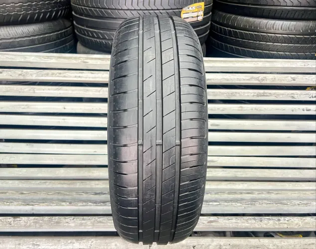 Pneu 195/65/15 Goodyear EfficientGrip (Seminovo) / Pneu 195/65R15