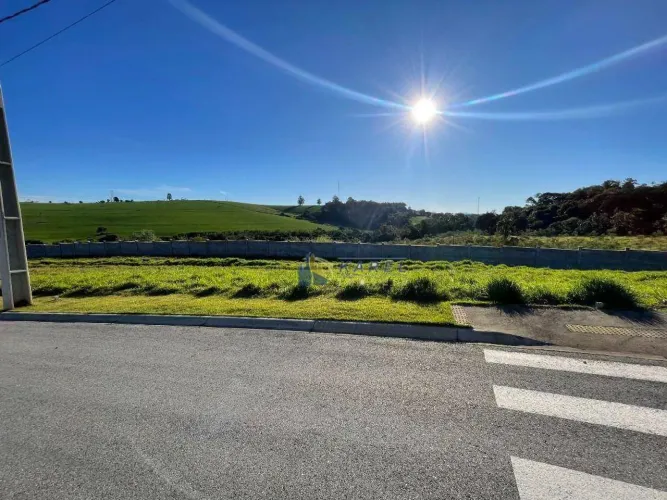 TERRENO à VENDA de 639,63m² no CONDOMÍNIO FECHADO TIPO CLUBE TERIVA INNOVARE em BRAGANÇA P