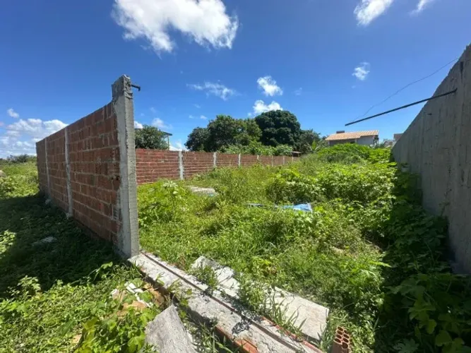 Terreno no Portal do Sol com 384m2 e numa boa localização.(Promoção)
