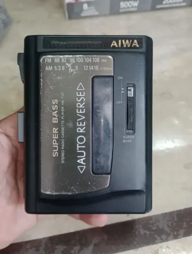 Walkman Aiwa HS-27 vintage ano 1990