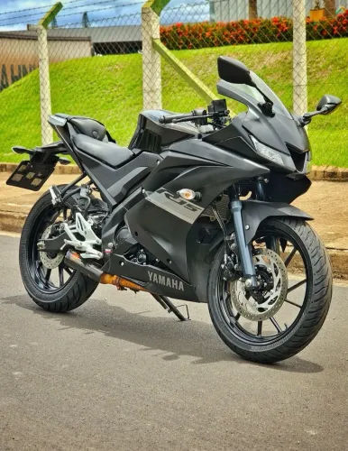 Yamaha YZF R15 2024