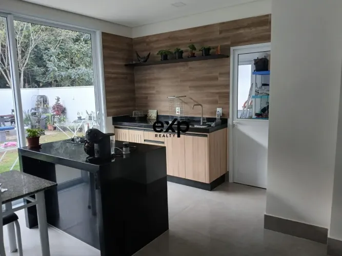 Casa - Pinheirinho - Vinhedo/SP.