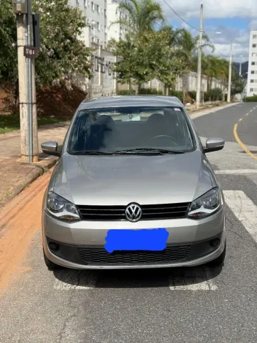 Volkswagen Fox 1.0 MI Total Flex 8V 5P 2012