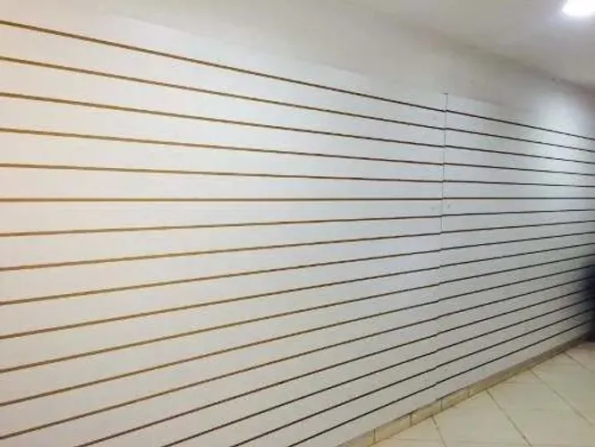 Painel canaletado 2,75x1,85 100 ganchos *imagem ilustrativa*