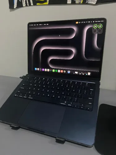 Macbook Air M4 - NOVO E NA GARANTIA ATÉ FEV/2027