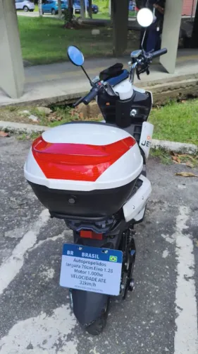Vendo uma scooter eletrica
