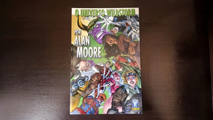 O Universo Wildstorm por Alan Moore - HQ Panini