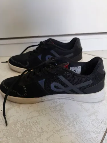 Tenis OUS gomes essencial preto 39