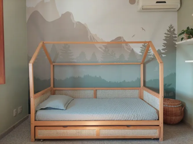 Cama de madeira maciça