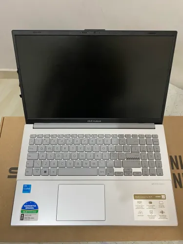 Notebook Praticamente Novo!