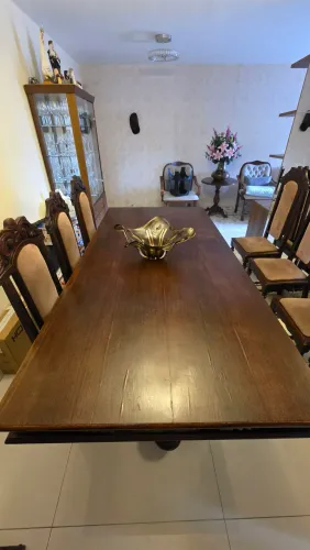 Mesa de jantar 8 lugares com buffet