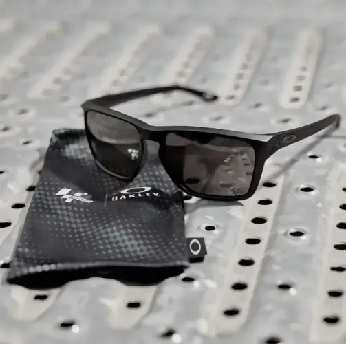 Óculos De Sol Oakley Sylas MotoGP Collection - Matte Black Prizm