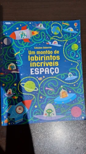 Livro Um Montão de Labirintos Incriveis: Espaço - Edições Usborne