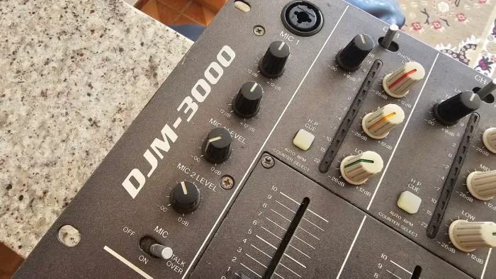 MIXER PIONEER DJM 3000