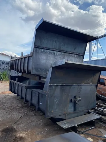 caçamba basculantes