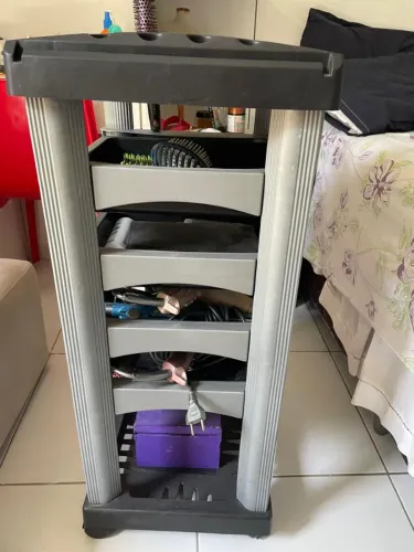 Carrinho para cabeleireira