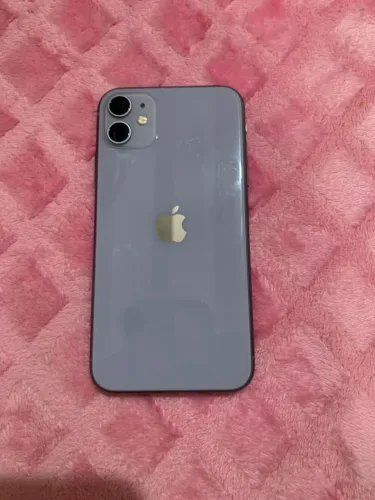 iPhone 11 64GB - Excelente Estado
