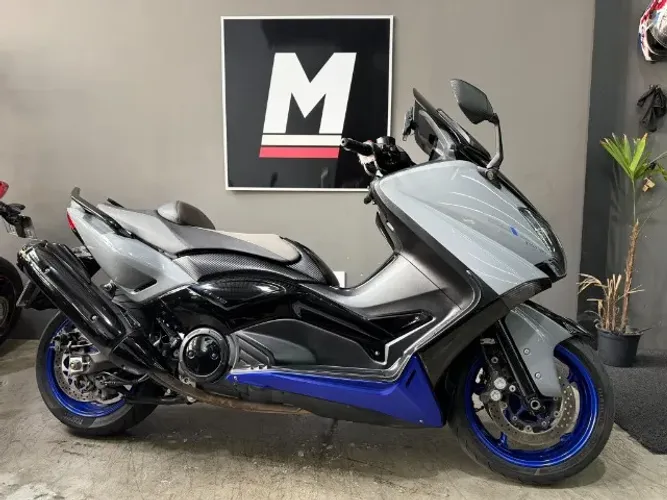 YAMAHA TMAX ABS 2015 - Segundo dono - revisada - impecável