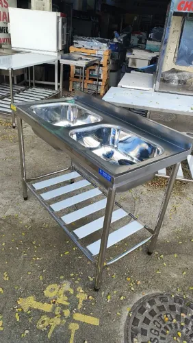BANCADA COM DUAS CUBAS INOX