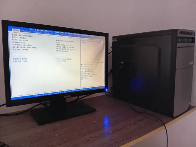 Computador/PC/Desktop i3 8100 - 16 GB RAM